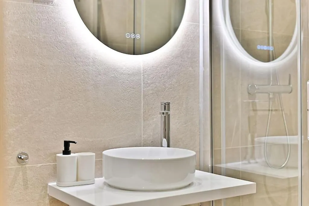 Apartment Appartement Central Place De La Nation Paris France