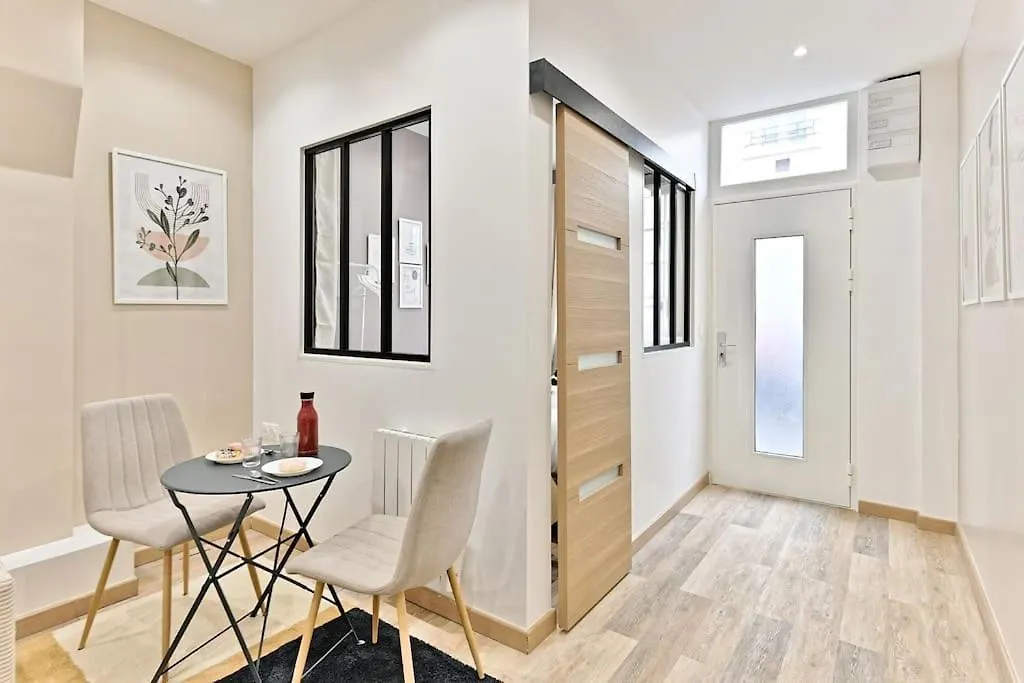 Appartement Central Place De La Nation Paris 0*,  France
