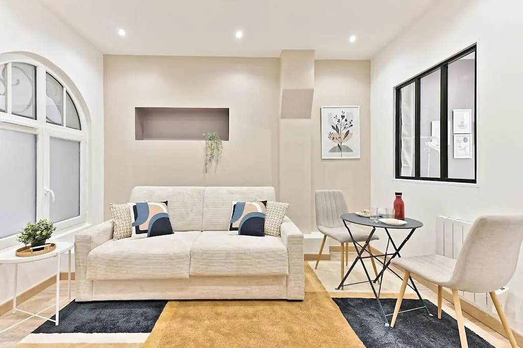 Appartement Central Place De La Nation Paris 0*,  France